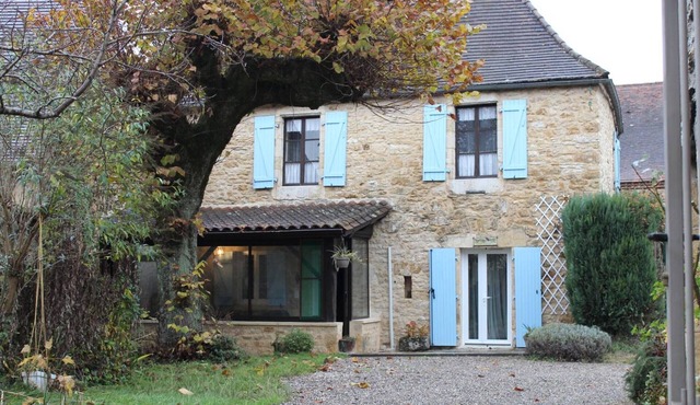 Charming house in Périgord Noir with garden and BBQ