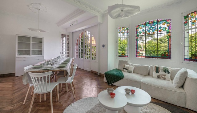 Charming villa 250m from beach – sleeps 14