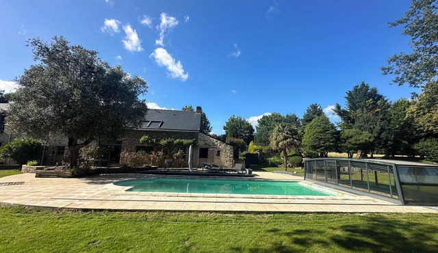 Charming accommodation with swimming pool and garden.