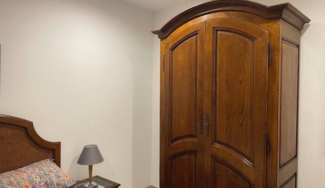 Charming newly renovated 1 bedroom house in St-Nom-la-Bretèche with fibre WiFi