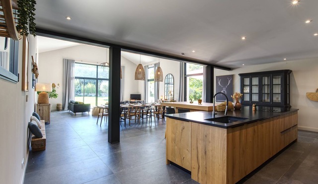 Charming Houses 1639