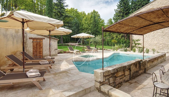 Charming Houses 1574