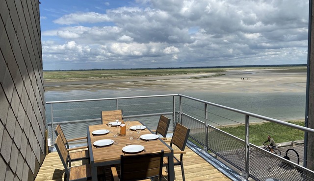 Charming House: VUE SUR BAIE