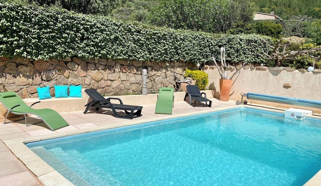 Charming villa Porto-Vecchio 10 minutes from the beach