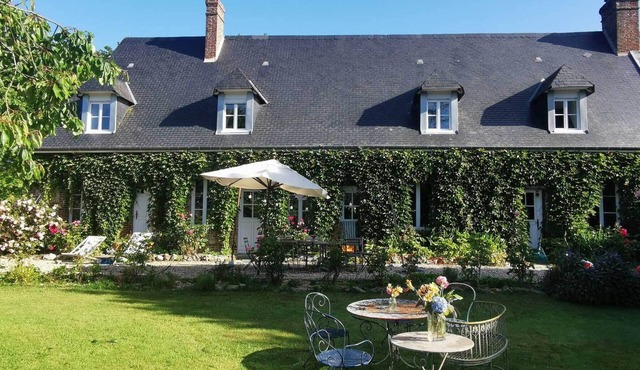 Charming seaside house/nature property