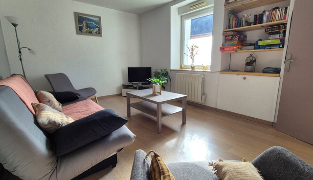 Charming family gite in a pleasant little village, 500m from the greenway!
