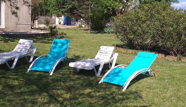 Charming villa in a green setting