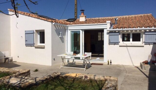 Charming house with terrace and small garden in a quiet, unspoilt location.