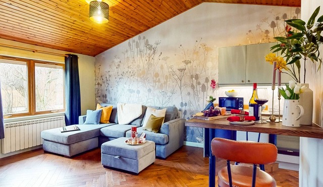 Charming Fraser Cottage Getaway in Insh, Couples Getaway near Aviemore.