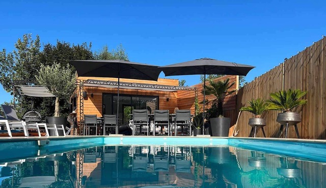 Charming French Farmhouse retreat with private garden and heated pool