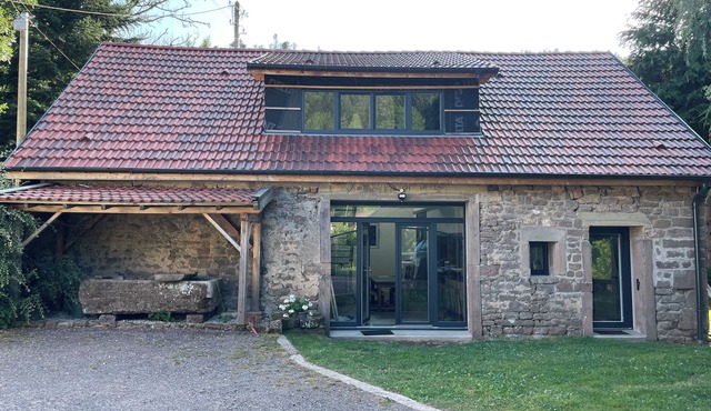 Charming fully-equipped house