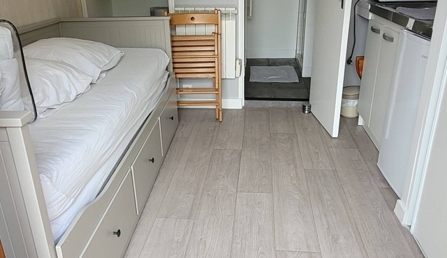 Charming, fully-equipped studio