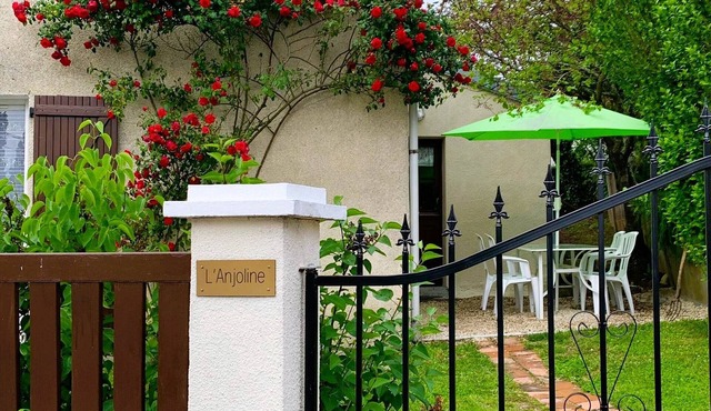 Charming Gîte Near Zoo de Beauval, Valençay Castle, and Brenne Park – Sleeps 7, Garden, WiFi