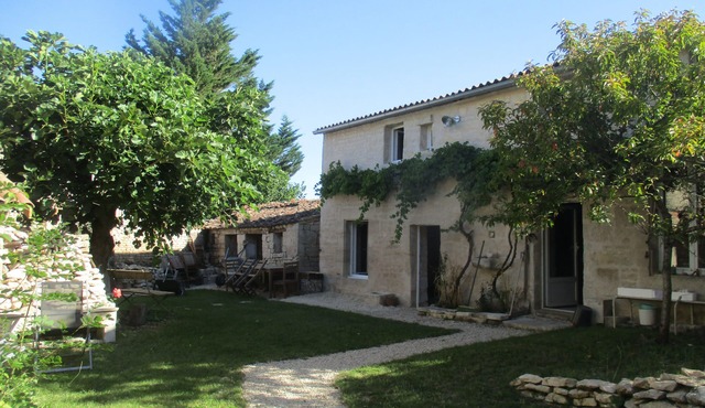 Charming gîte near Niort, Marais Poitevin, Puy du Fou, Futuroscope