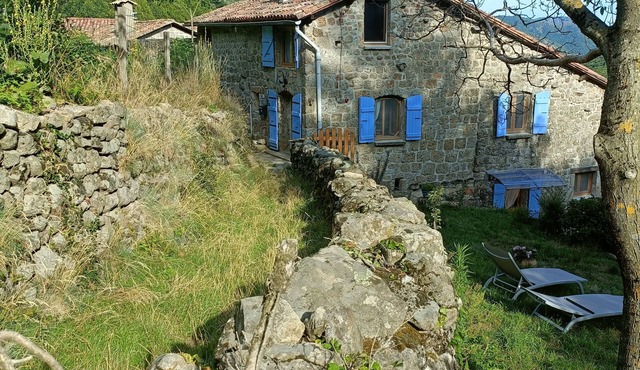 Charming gîte studio in Ardèche verte