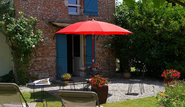 CHARMING GÎTE. VELO VOIE VERTE. POMMEVIC. 3 PERS