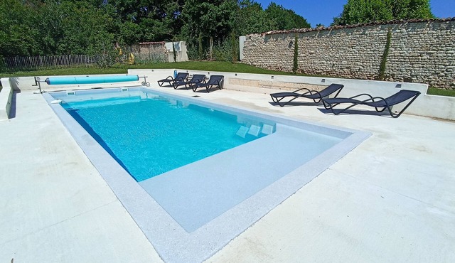 Charming gîte in a 14th-century manor house