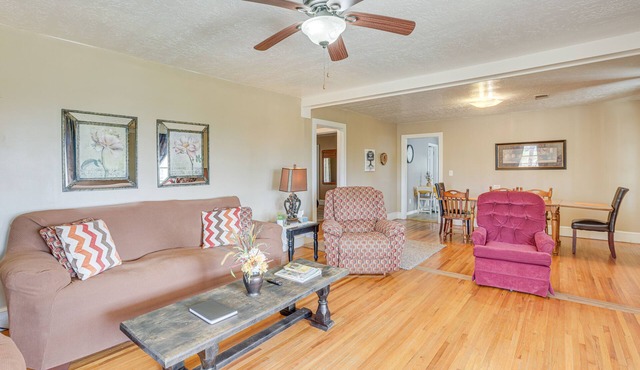 Charming Gadsden Home w/Golf Course Views!