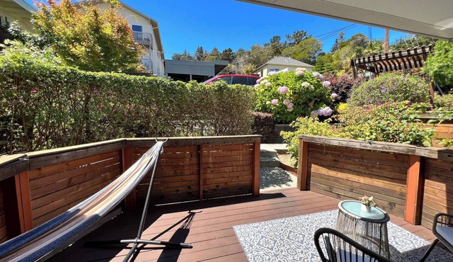 Charming Garden Oasis, Walkable, Laundry, Parking, 1 BR