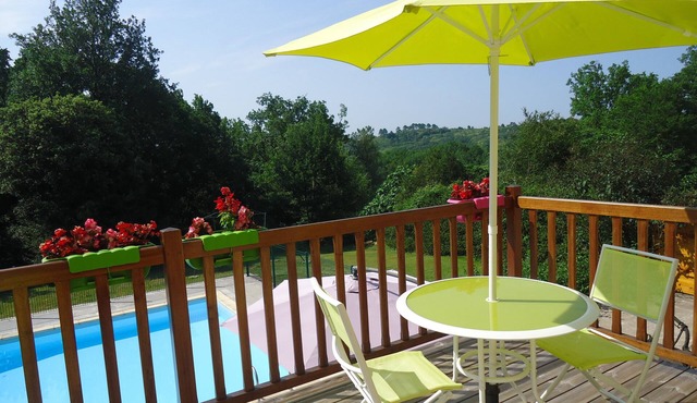 Charming Gariotte gîte (70m2 loft) in a quiet wooded setting