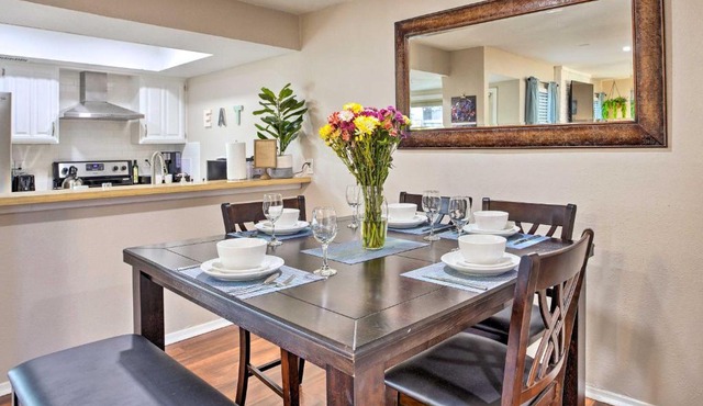 Charming Garland Home about 18 Mi to Dtwn Dallas