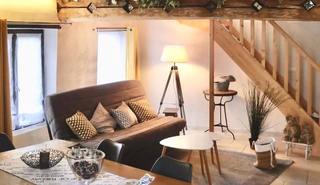 Charming gîte with air conditioning, parking and terrace near Saint-Amand-les-Eaux