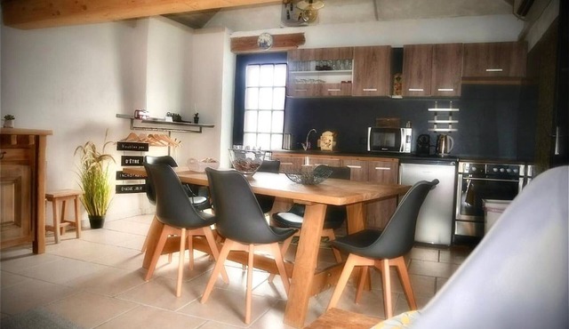 Charming gîte with air conditioning, parking and terrace near Saint-Amand-les-Eaux in Flines-lès-Mortagne