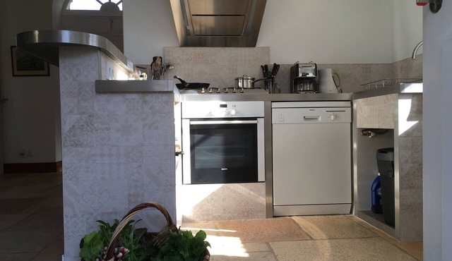 Charming gîte in the heart of the Côte d'Or, 17th century chateau and gardens