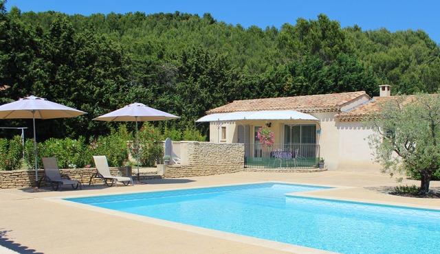CHARMING GITE IN PROVENCE/MERINDOL IN LUBERON