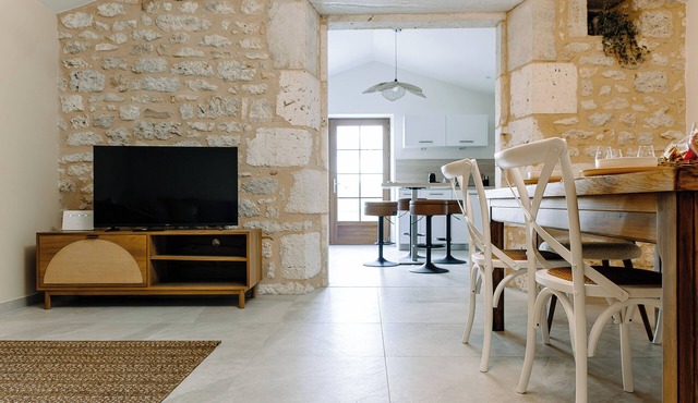 Charming gîte with gym in the countryside near Cordes-sur-Ciel