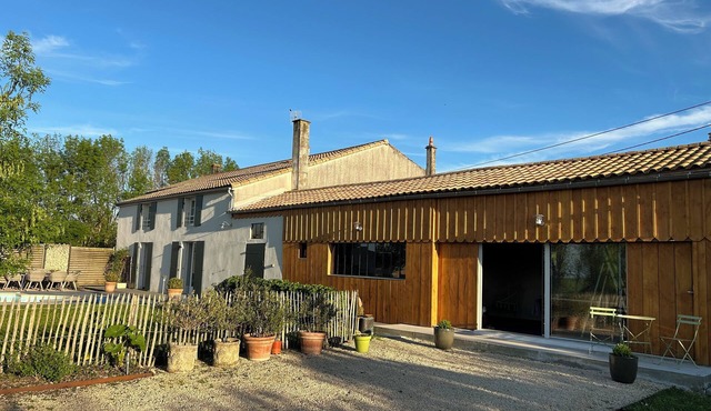 Charming gite with heated pool and jacuzzi - Marais Poitevin