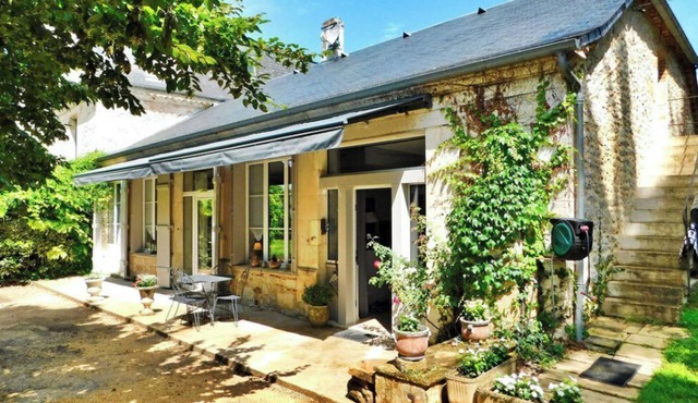 Charming Gîte with private pool, garden and terrace in the heart of Prayssac