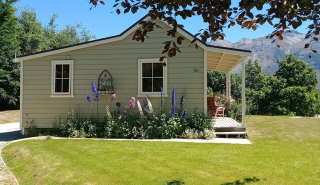 Charming Glenorchy Cottage