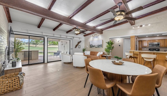 Charming Golf Course Home with Amazing Views – Your Perfect Retreat Awaits!