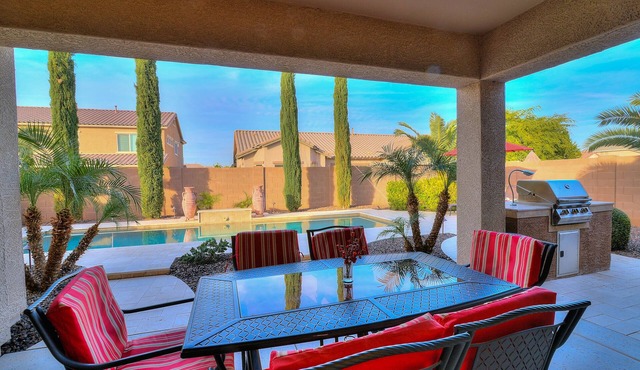 Charming Goodyear home! Perfect for spring training.