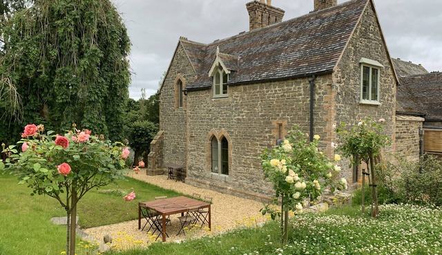 Charming gothic house with a lovely terrace and garden
