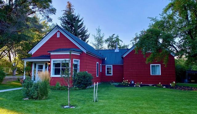 Charming Grandma Chic home in the Wood River Valley steps from the bike path