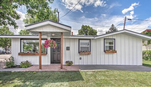 Charming Great Falls Cottage~2 Mi to Downtown