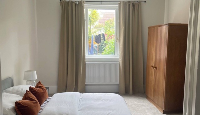 Charming Ground Floor Apartment in Hoylake