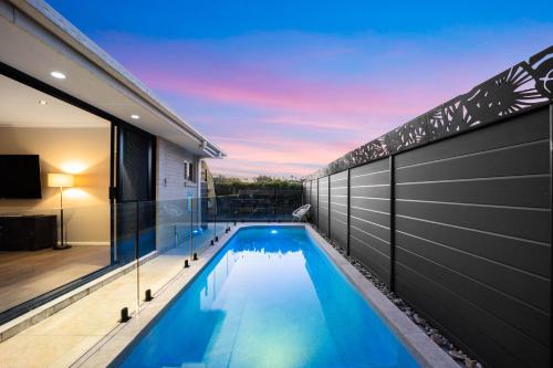 Charming group getaway - 9 mins to Burleigh beach