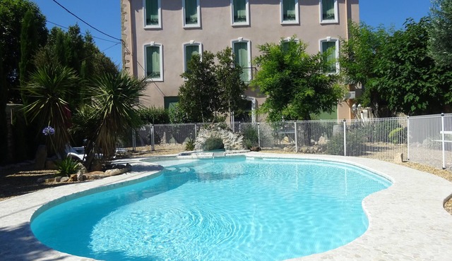 CHARMING GUEST GARDEN TERRACE SWIMMING POOL, FREE PARKING AND WIFI, BEACHES 8 Km away