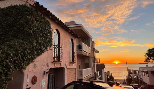 Charming Guest House in Spanish Style Duplex | Steps to Beach!