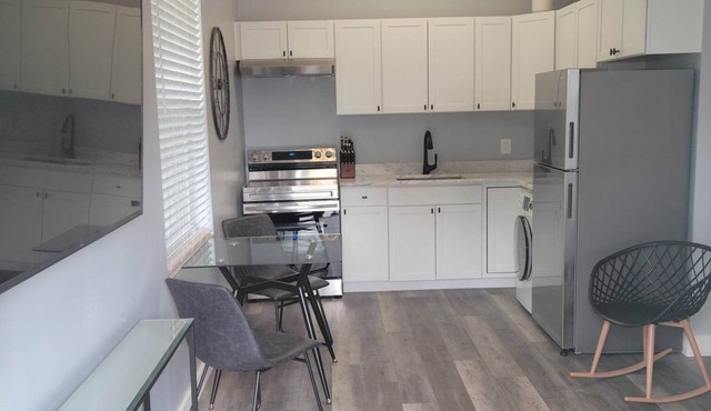 Charming Guest House: Perfect Home Away from Home