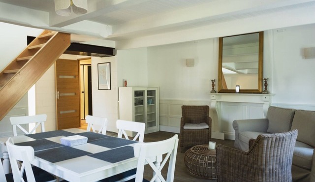 Charming Guest Rooms for 4 on the Rance – Jouvente Slipway Getaway