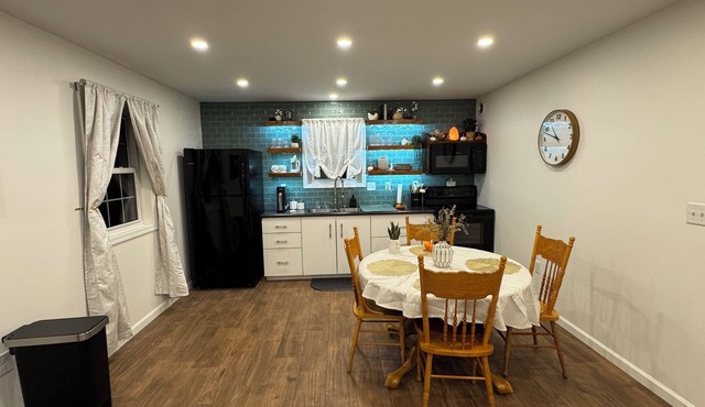 Charming guest suite only 3 miles from Sight & Sound Theater.