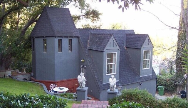 Charming Guest Suite with Loft Available