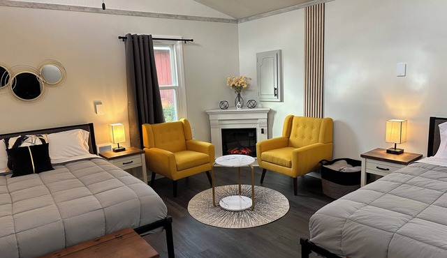 Charming guesthouse within minutes of downtown Fish Creek!