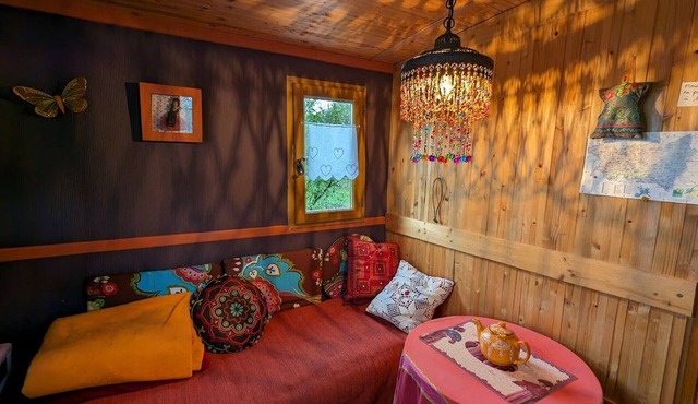 Charming Gypsy Caravan near Epinal with Comfort and Garden Oasis