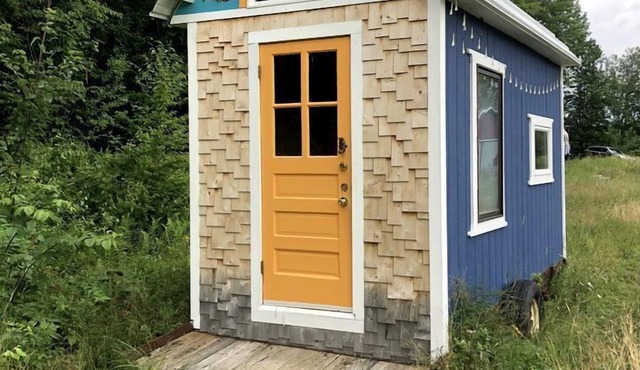 Charming Gypsy Caravan for Vacations in White Mountain National Forest