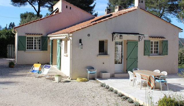 Charming house in the countryside 8 km from Cassis